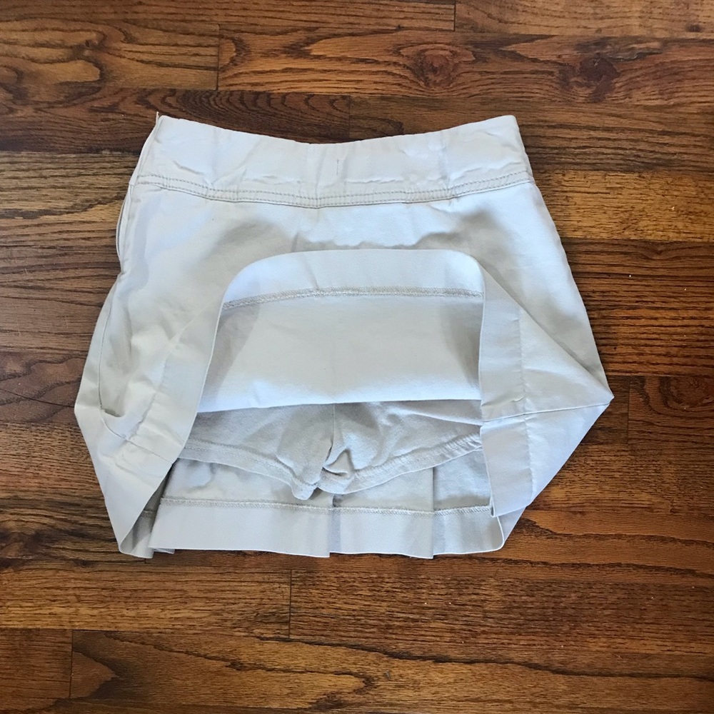Children’s Place Tan Khaki School Uniform Bottoms Pleated Skirt Skort Shorts
Lar - Picture 9 of 14